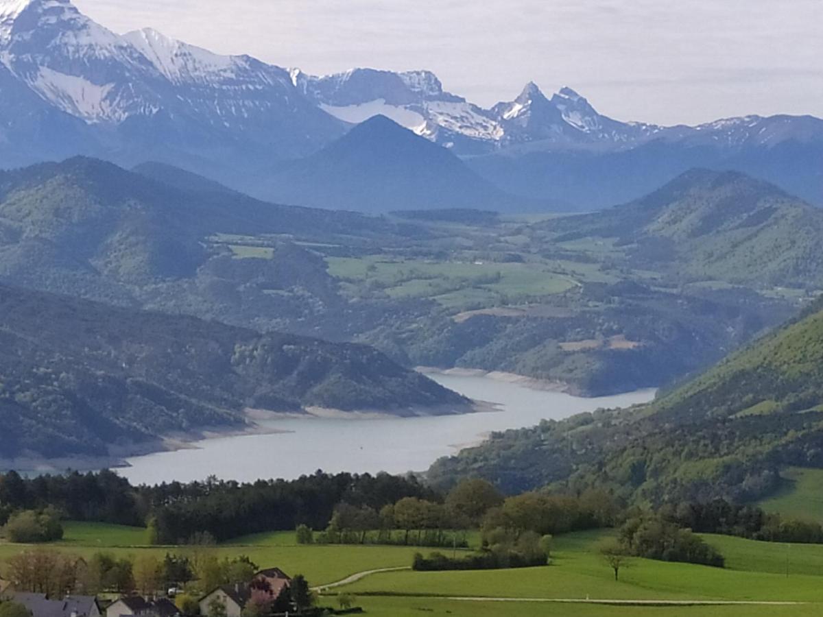 Gite De Charme : La Grange Au Lac Azur Treffort  外观 照片
